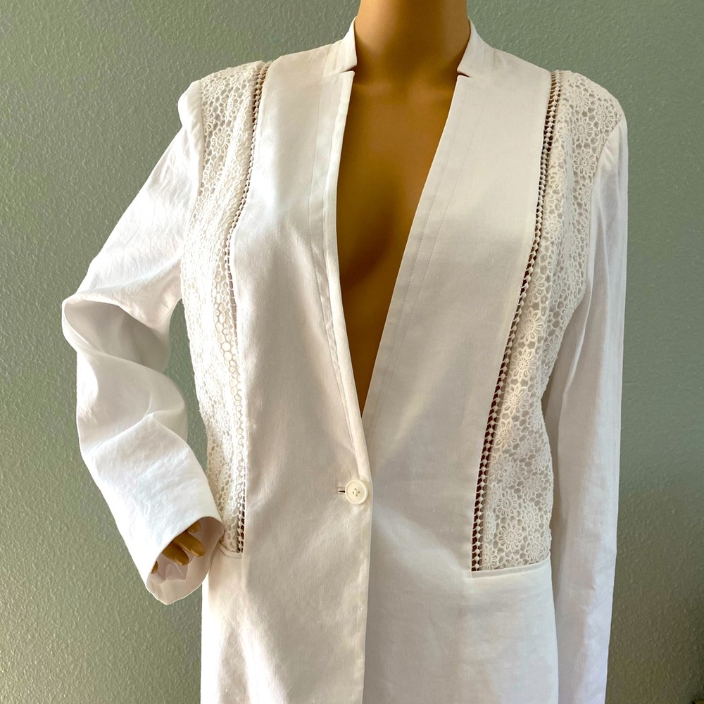 Elie Tahari Long Blazer